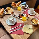 Logis Hotel, Chalets Et Restaurant Les Chatelmines 3* La Bresse