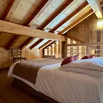 Hotel Logis Hotel, Chalets Et Restaurant Les Chatelmines La Bresse
