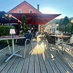 Logis Hotel, Chalets Et Restaurant Les Chatelmines Hotel