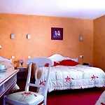 Logis Hotel, Et Restaurant Les Chatelmines 3* 拉布雷斯