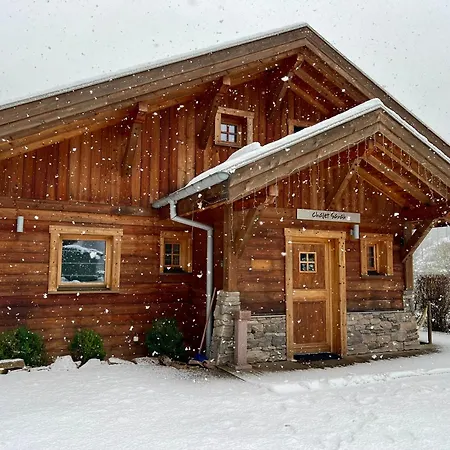 فندق Logis Les Chatelmines 3*