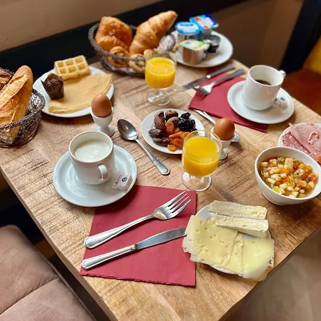 Logis Hotel, Et Restaurant Les Chatelmines 3* 拉布雷斯