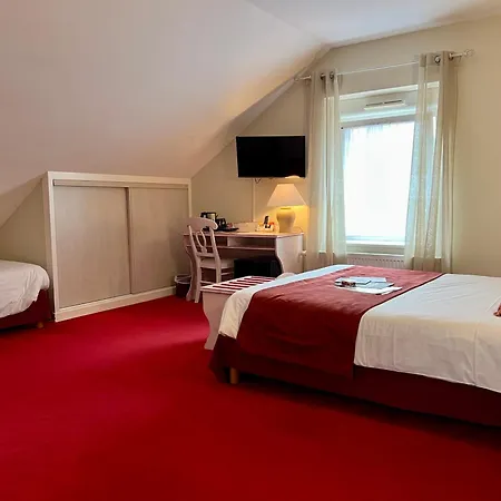 Logis Hotel, Et Restaurant Les Chatelmines Отель 3*
