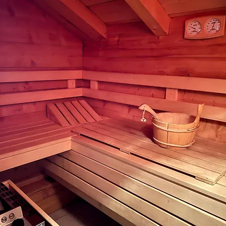 Logis Hotel, Et Restaurant Les Chatelmines 拉布雷斯