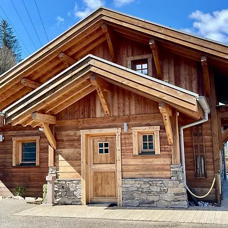 Les Chatelminés Hotel