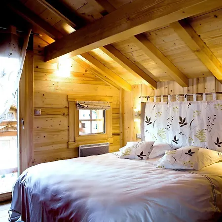 Logis Les Chatelmines 3*