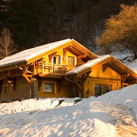 ホテル Logis Les Chatelmines