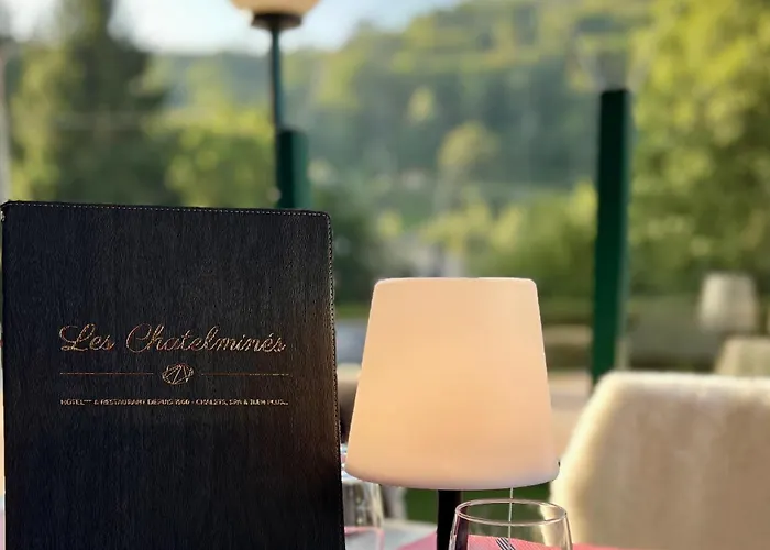 Szálloda Logis Hotel, Et Restaurant Les Chatelmines