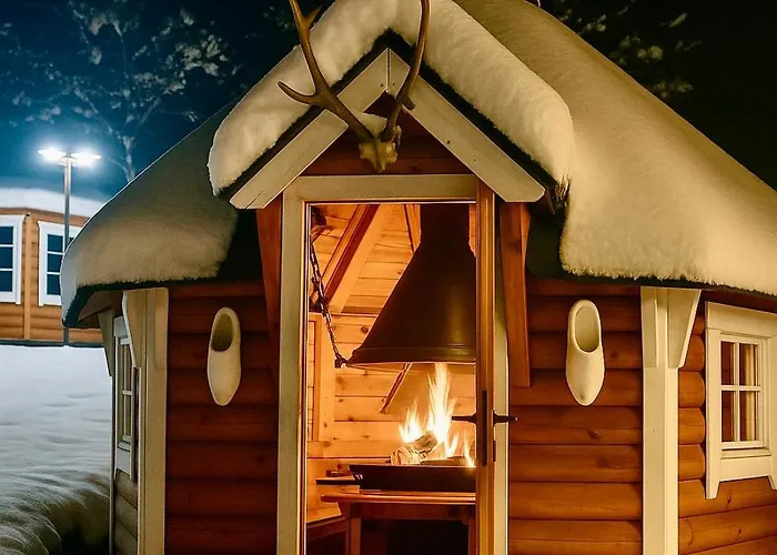 Logis Hotel, Et Restaurant Les Chatelmines