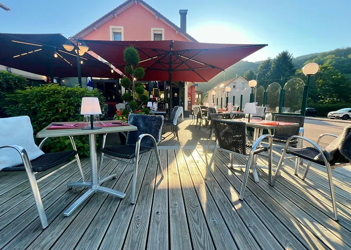 Logis Hotel, Et Restaurant Les Chatelmines Szálloda