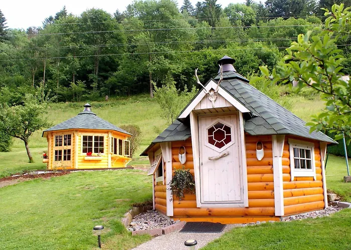 Hotel Logis Hotel, Et Restaurant Les Chatelmines La Bresse