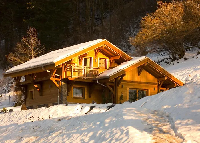 Hotel Logis Hotel, Et Restaurant Les Chatelmines